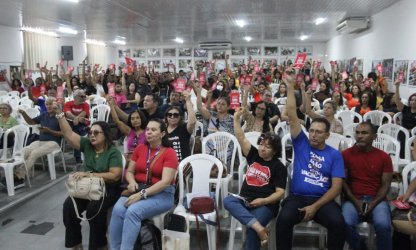 Educadores(as) de Natal rejeitam indicativo de greve, mas seguem mobilizados