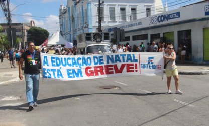 Greve dos educadores de Natal começa com mobilização e sem respostas da Prefeitura