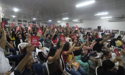 Educadores(as) de Natal decidem apresentar contraproposta para reposição salarial e definem encaminhamentos da luta