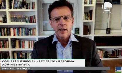 Para Eduardo Moreira, ‘reforma’ administrativa não pode criar pessoas descartáveis. Jurista vê ‘liberou geral’