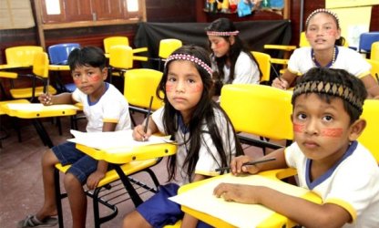 Bolsonaro vai ao STF contra obrigação de levar internet a alunos de escola pública