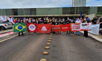 Servidores já comemoram fim da ‘reforma’ administrativa, mas projeto segue no radar