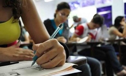 Novo Ensino Médio limita escolha de estudantes e aumenta desigualdades, diz estudo