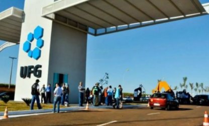 Inflação e custo dos "bandejões" podem tirar alunos de universidades federais em 2022, alertam pró-reitores