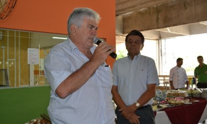 Café da Manhã do Dia do Aposentado