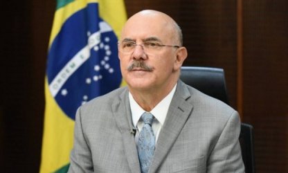 Um governo eleito pelas Fake News não pode mesmo ter um Ministro da Educação que fale a verdade