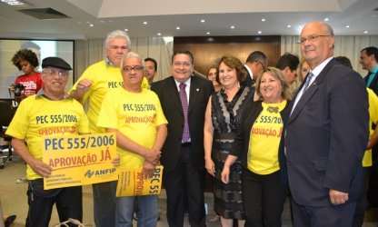 Audiência pública PEC 555/06