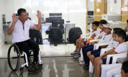 Inclusão de pessoas com deficiência exige estrutura, concurso e formação nas escolas
