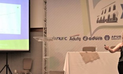 XIV Encontro Nacional: PNE e financiamento da educação precisam ser políticas de Estado