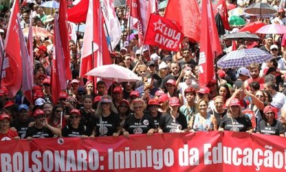As ameaças aos profissionais da educação