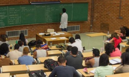 Professores de federais não podem manter benefícios ao mudarem de instituição