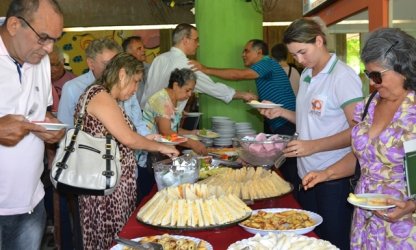 Café da Manhã do Dia do Aposentado