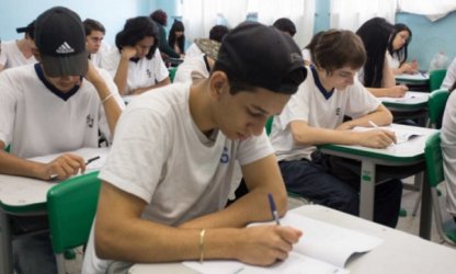 Novo Ensino Médio: ‘País adota neste ano a mais perversa das reformas’
