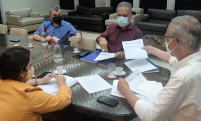 Fórum de Reitores discute cortes no orçamento da ciência