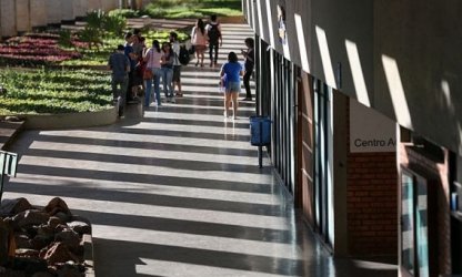 Orçamento de universidades federais não repõe perdas, e reitores temem colapso; veja números