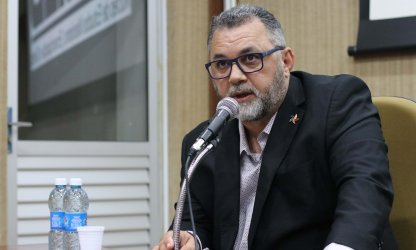 Projeto Diálogos - Alysson Mascaro