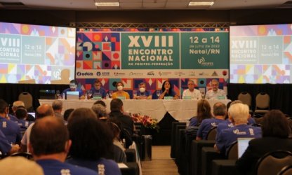 Especialistas alertam para riscos do avanço neoliberal na Educação da América Latina