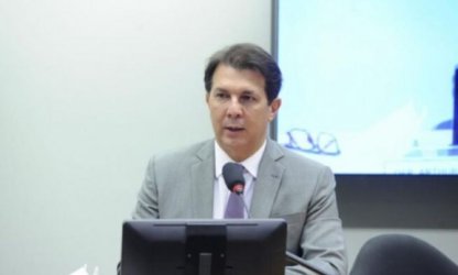 PEC 32: 7ª proposta do relator tem terceirização e privatização do serviço público 