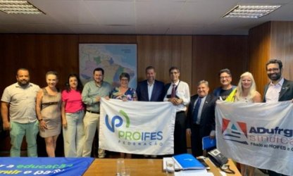Ministro da Previdência, Carlos Lupi, recebe PROIFES-Federação