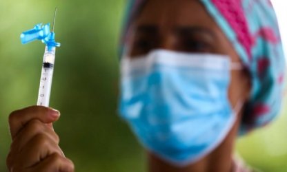 Desigualdade na distribuição de vacinas dificulta fim da pandemia de covid-19