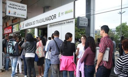 Reforma trabalhista vira tema de debate eleitoral após reduzir salários e empregos