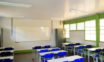 Reabrir escolas requer vacina para todos e investimentos nas redes públicas de ensino