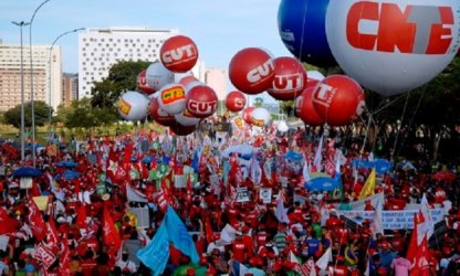 Trabalhadores na educação farão greve nacional em 13 de agosto