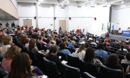 Em assembleia, docentes da UFRN rejeitam proposta do Governo; decisão passará por plebiscito