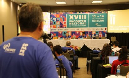 “Justiça social e cidadania se constroem com educação pública de qualidade”, destacou a professora Sônia Mara Ogiba, durante o Eixo II do Encontro Nacional