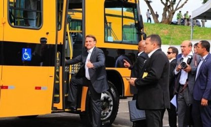 MEC teria tentado superfaturar ônibus escolares em R$ 769 milhões; entenda