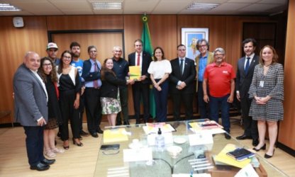 Em reunião com Ministro da Educação, FNPE solicita retorno do Fórum Nacional de Educação – FNE