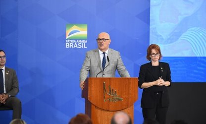 Ouro, dinheiro, fila de pastores: o que se sabe sobre o 
