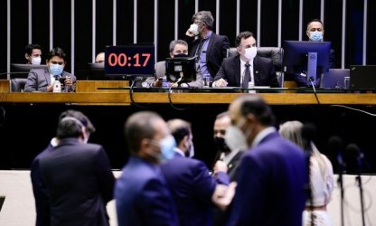 Congresso aprova o Orçamento para 2021 com três meses de atraso