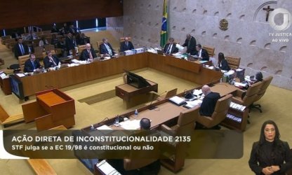 Fim da obrigatoriedade do RJU: qual o futuro do serviço público? 