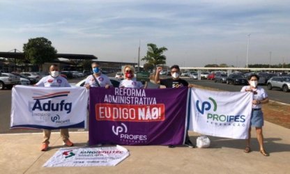 PROIFES e entidades se manifestam em Brasília contra a PEC 32 e em defesa dos serviços públicos