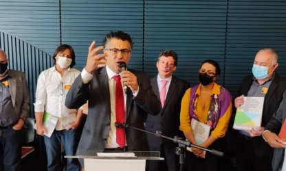 Minoria: ‘Centrais entregam pauta da Conclat e do Legislativo’