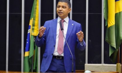 Proposta transfere de 2022 para 2042 a revisão da Lei de Cotas no ensino superior