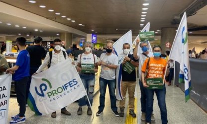 PROIFES-Federação presente em mais um dia de mobilizações contra a Reforma Administrativa em Brasília
