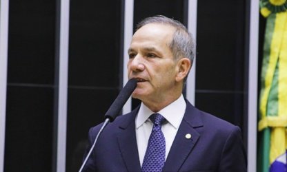 Projeto de cobrança em universidade terá de passar por debate público