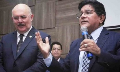 Prefeito de cidade no Maranhão diz que pastor pediu um quilo de ouro por verba de educação