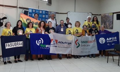 “Fome não é fake”: PROIFES-Federação e ADUFRGS-Sindical realizam roda de conversa e ato contra a fome no Fórum Social das Resistências