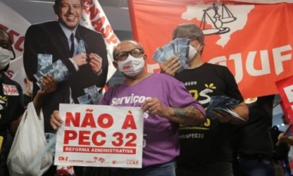 Atenção, profissionais da educação: os ataques continuam!