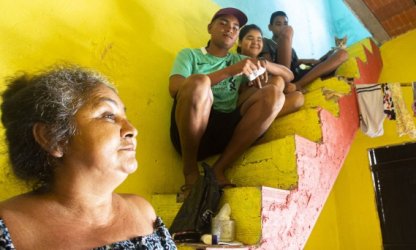Na volta às aulas, a ausência dos que tiveram que abandonar os estudos:“Queria ser médica, mas não consegui continuar”