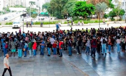 Governo Bolsonaro quer retirar mais direitos trabalhistas para beneficiar patrões 