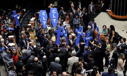 Reforma Trabalhista não gerou ‘boom’ de empregos prometidos