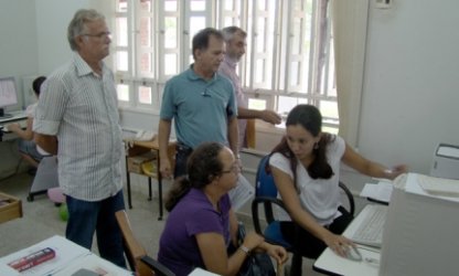 Cadastro de professores para formação de grupos do
